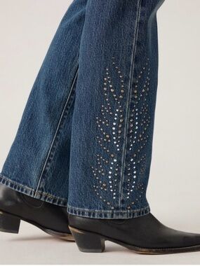 NWT LEVI'S 501 CURVE Stud Embellished JEANS In Medium Indigo Sz 28